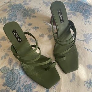 Olive green senso heels